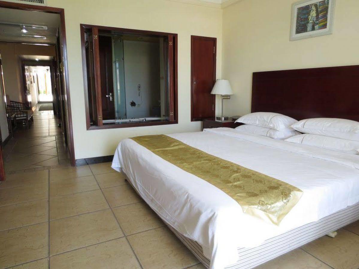 Linda Seaview Hotel Sanya Zewnętrze zdjęcie